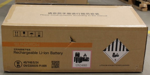 SALE OUT. SUNGROW | ESS SBR 3.2kWh Battery module SMR032 V114 LiFePo4 HV | ASA00460 | DAMAGED PACKAGING, UNPACKED