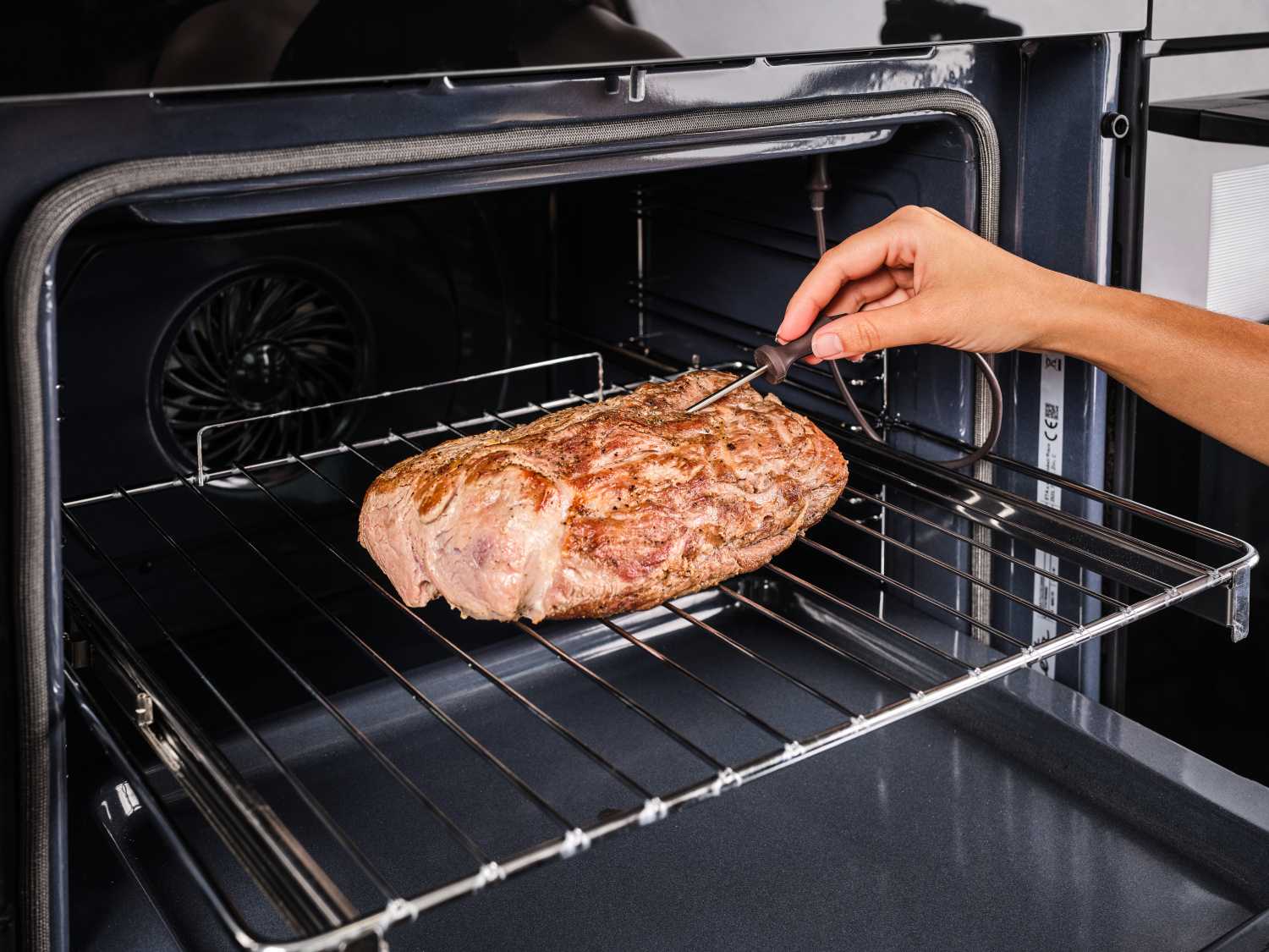 ETA Oven | ETA378590000 | 70 L | Electric | Pyrolysis | Touch | Height 59.5 cm | Width 59.5 cm | Black - Image 6