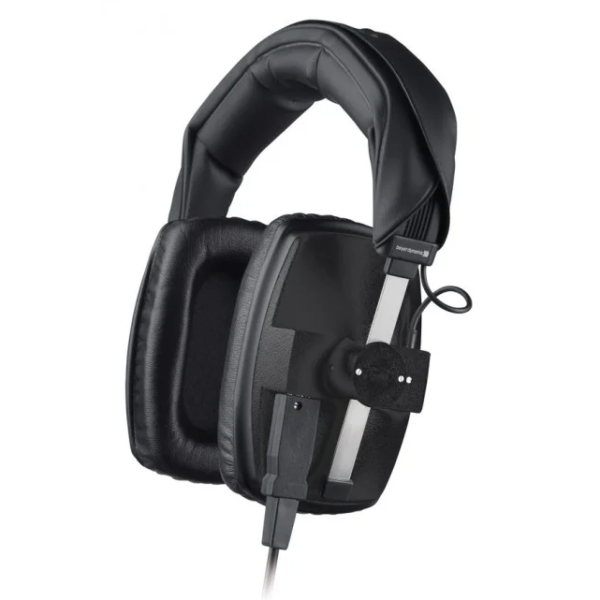 Beyerdynamic | Studio Headphones, Closed System | DT 100 | Noise reduction
