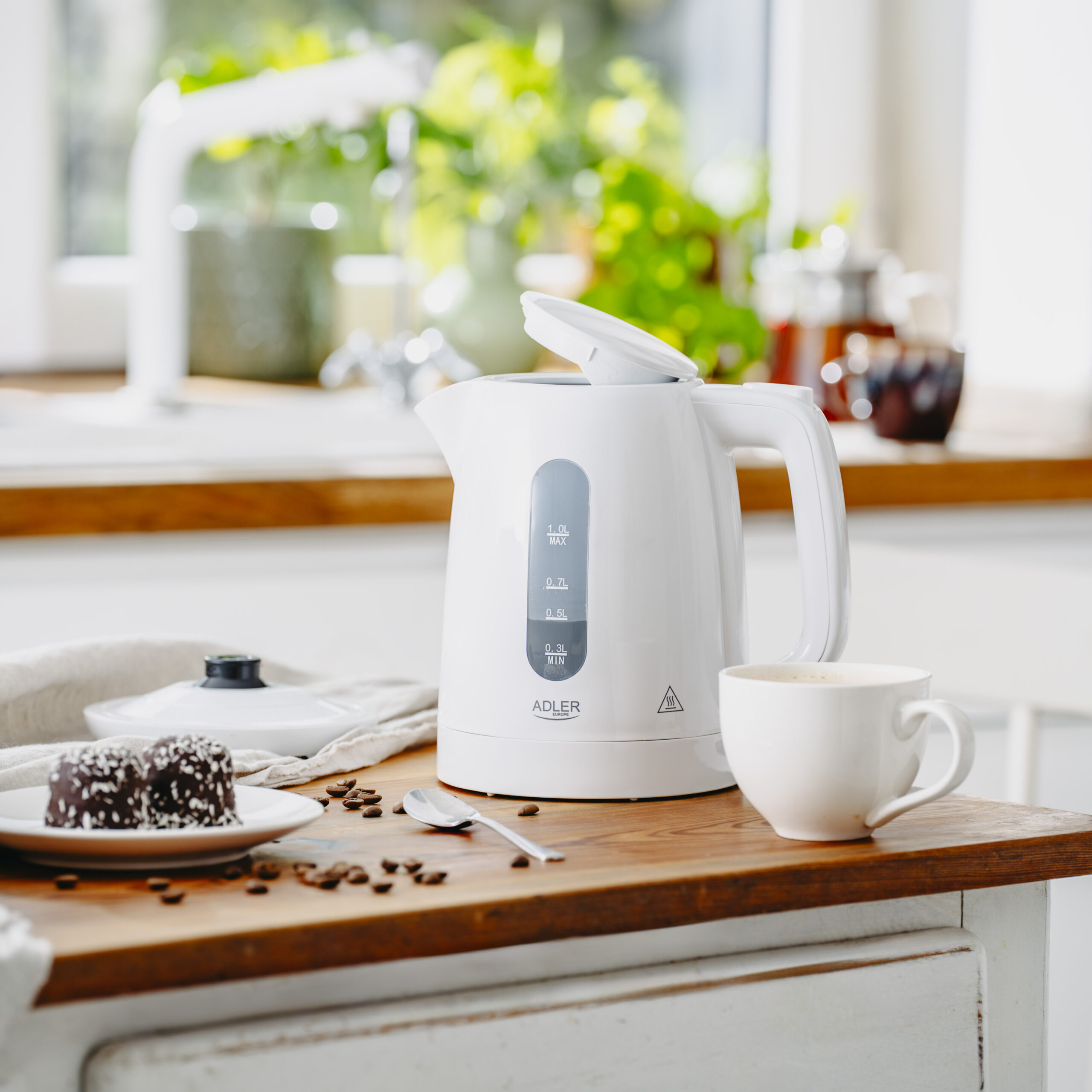 Adler Kettle | AD 1380w | Electric | 2200 W | 1 L | Polypropylene | 360° rotational base | White - Image 12