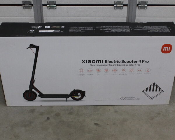 SALE OUT. Xiaomi Electric Scooter 4 Pro EU | SALE OUT. SALE OUT. Xiaomi Electric Scooter 4 Pro EU | 700 W | 25 km/h | 10 " | 6 month(s) | Black | DEMO