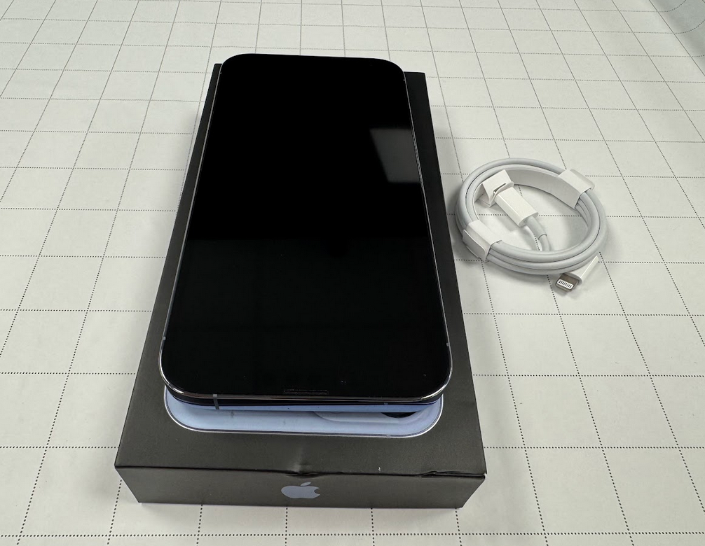 Apple Renew | REFURBISHED Grade B | Blue | 6.7 " | Super Retina XDR OLED | 2778 x 1284 pixels | 6 GB | 128 GB | Dual SIM | 4G | 5G | 12+12+12 MP | iOS | 18 | iPhone 13 Pro Max - Image 3