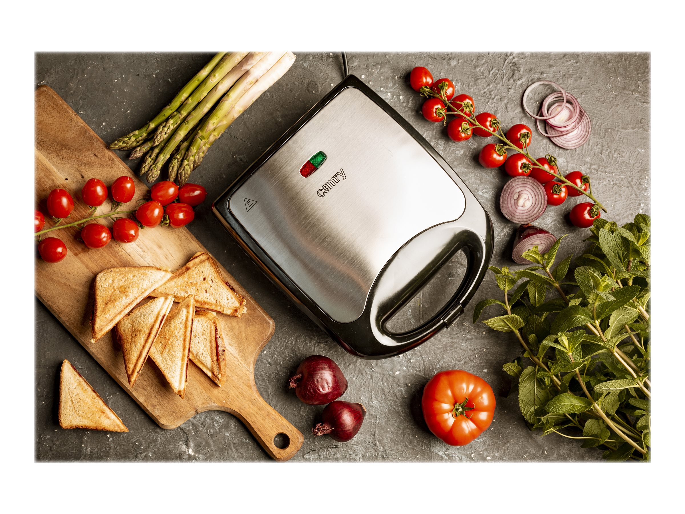 Camry | Sandwich maker XL | CR 3023 | 1500 W | Number of plates 1 | Number of pastry 4 | Black - Image 14