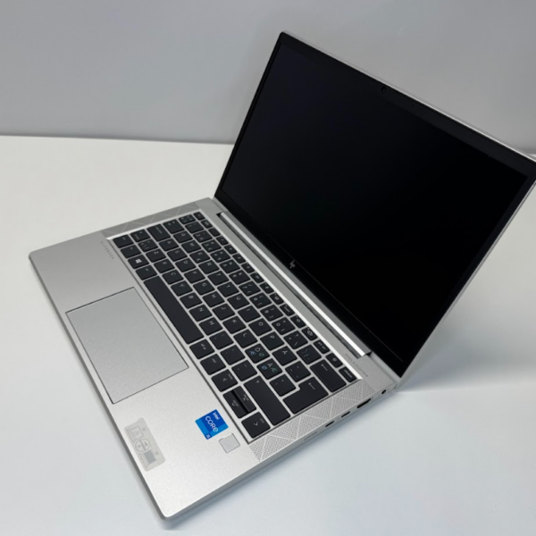 HP Renew | Grade A | EliteBook 830 G8 | 13.3 " | FHD | i5-1135G7 | 8 GB | SSD | 256 GB | Intel Iris Xe Graphics | Windows 11 Pro | Keyboard language Nordic | 12 month(s)