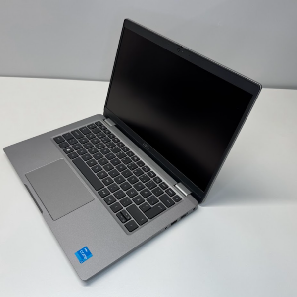 DELL Renew | Grade B | Dell Latitude 5330 | 13.3 " | FHD | i3-1215U | 16 GB | SSD | 256 GB | Intel UHD Graphics | Windows 11 Pro | Keyboard language Swedish | 12 month(s)
