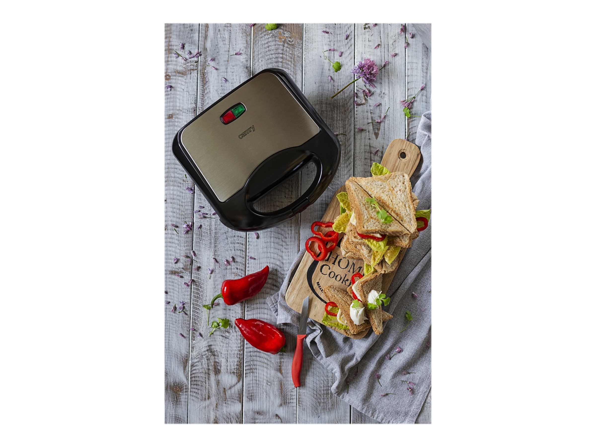 Camry | Sandwich maker | CR 3018 | 850 W | Number of plates 1 | Number of pastry 2 | Ceramic coating | Black - Image 9