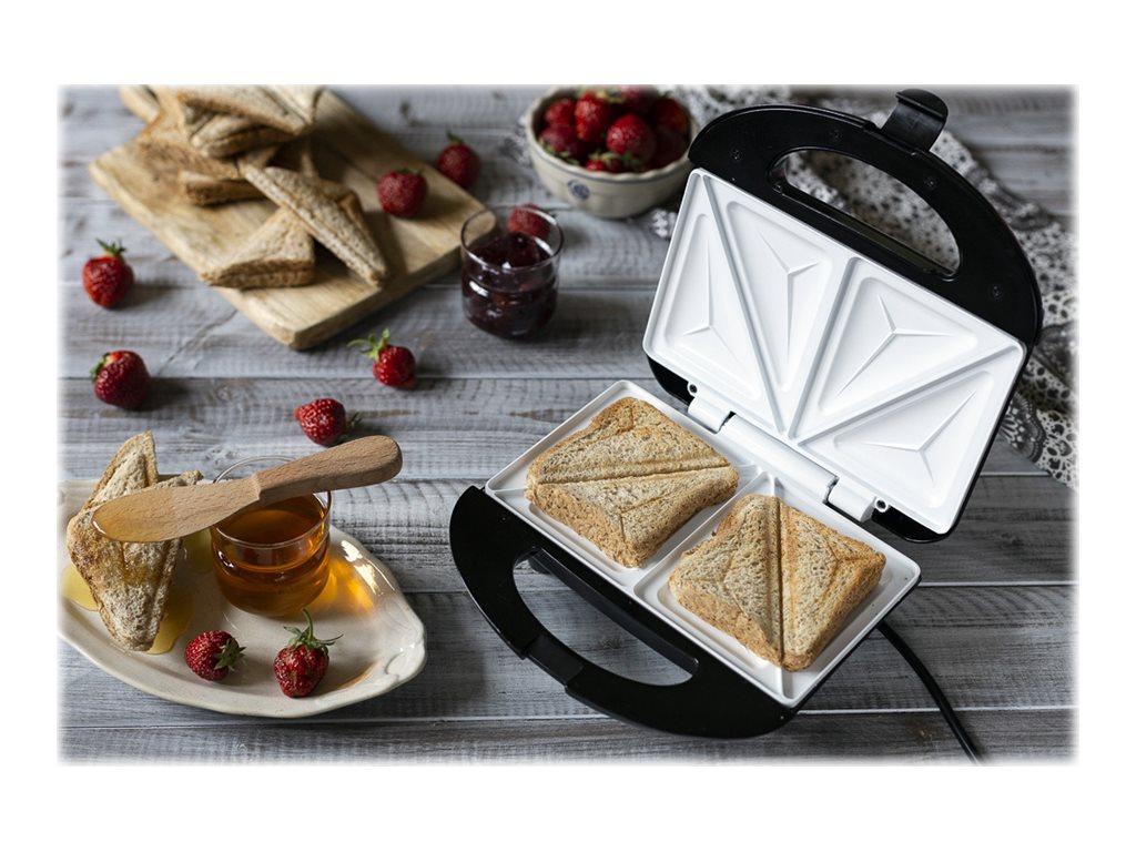 Camry | Sandwich maker | CR 3018 | 850 W | Number of plates 1 | Number of pastry 2 | Ceramic coating | Black - Image 10