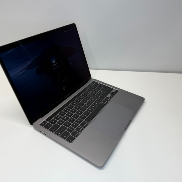 Apple Renew | Grade A | MacBook Pro (2020) | 13.3 " | i5-8257U | 8 GB | SSD | 256 GB | Intel Iris Plus Graphics 645 | macOS | Keyboard language Swedish | 12 month(s)