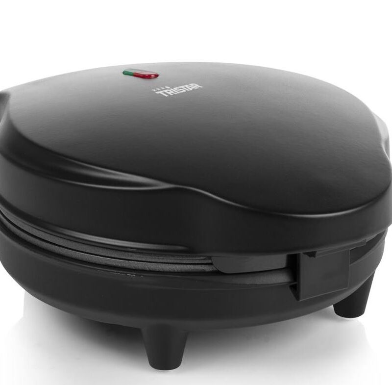 Tristar | Waffle maker | WF-1170 | 700 W | Number of pastry 1 | Ice Cone | Black