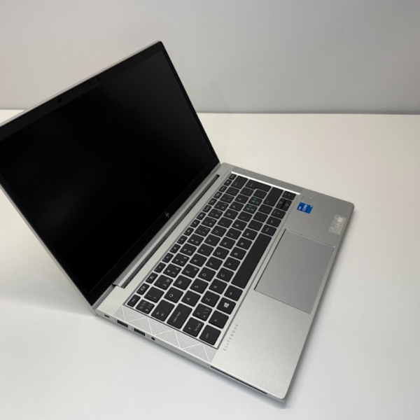 HP Renew | Grade A | EliteBook 830 G8 | 13.3 " | i5-1135G7 | 16 GB | SSD | 256 GB | Intel Iris Xe Graphics | Windows 11 Pro | Keyboard language Nordic | 12 month(s)