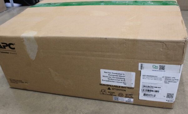 Schneider Electric APC Smart-UPS, Rackmount 2U, 230V, 4x IEC C13 sockets, Network card, AVR, LCD | SMT1500RMI2UNC | 1500 VA | 1000 W | DAMAGED PACKAGING, UNPACKED, SCRATCHED ON TOP AND METAL PARTS | 230 V