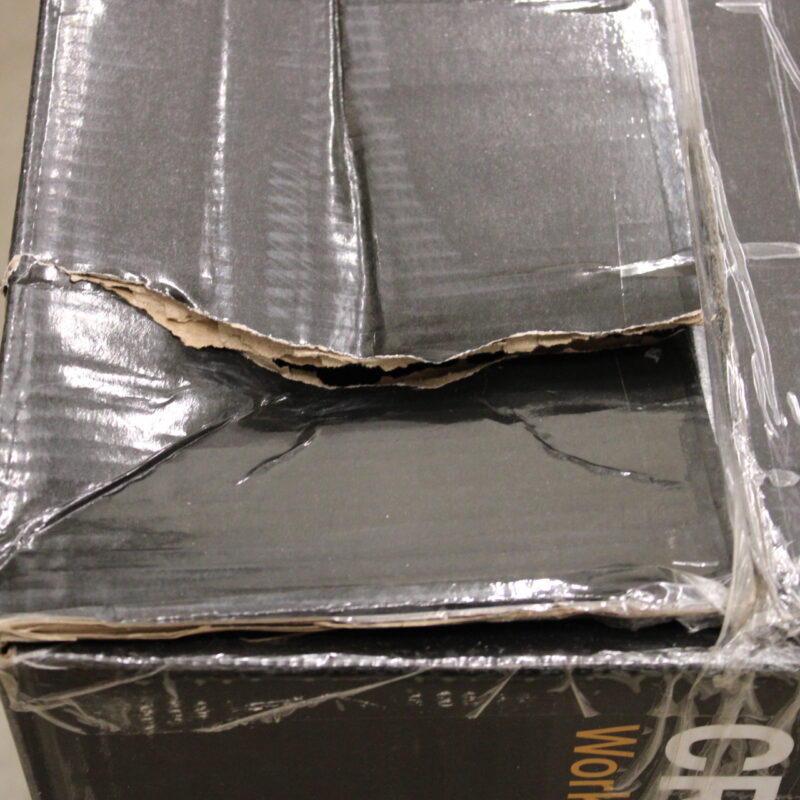 SALE OUT. Batavia Croc Lock work/clamp station | SALE OUT. Batavia B.V. | Croc Lock Workbench and Clamping Station | DAMAGED PACKAGING, SCRATCHED ON CORPUS - Image 2