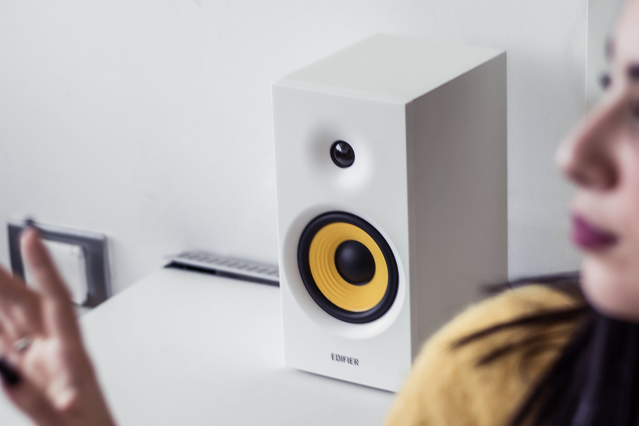 Edifier | Bookshelf Speaker | R1080BT | Bluetooth | Wireless connection - Image 7