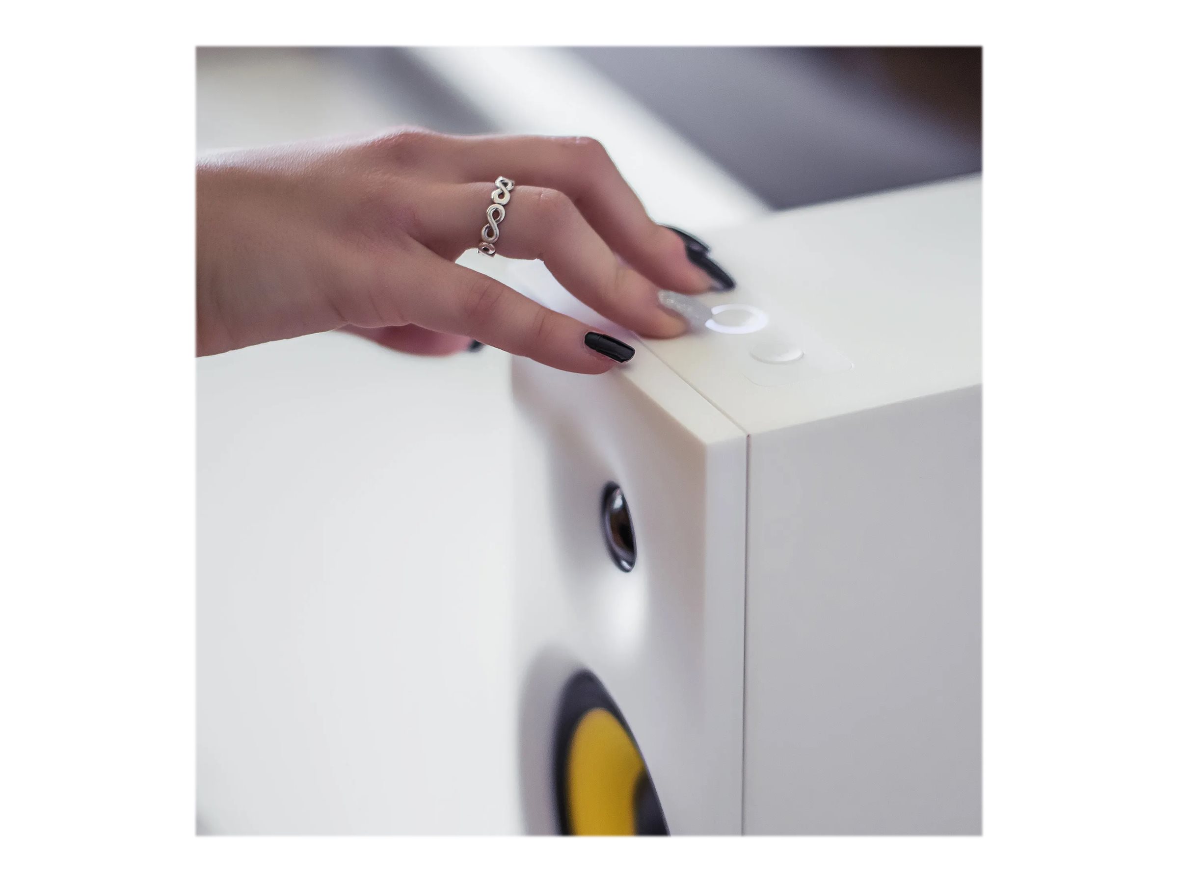 Edifier | Bookshelf Speaker | R1080BT | Bluetooth | Wireless connection - Image 8