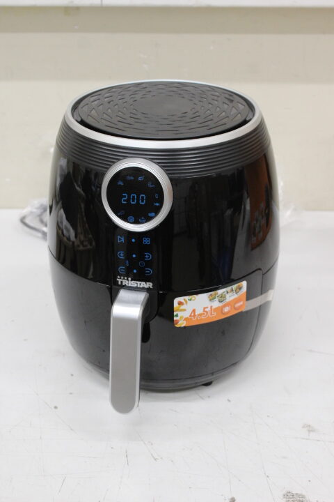 SALE OUT. Tristar FR-6956 Digital Crispy Fryer, 5 servings per baking session, 4.5L, No oil needed, 1500 W, Black | Tristar Digital Crispy Fryer | FR-6956 | Power 1500 W | Capacity 4.5 L | Black | DAMAGED PACKAGING, SCRATCHED ON THE SIDE - Image 3