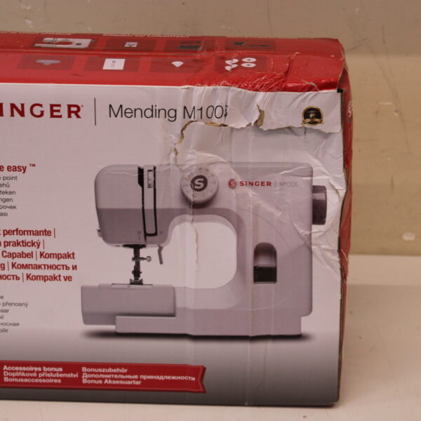 SALE OUT. Singer Sewing Machine | M1005 | Number of stitches 11 | Number of buttonholes 1 | White | DAMAGED PACKAGING
