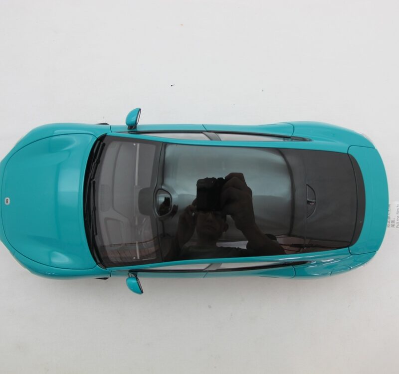 Xiaomi SU7 1:18 Die-cast Model Car | Aqua Blue | Zinc alloy, ABS, SAN and PVC - Image 2