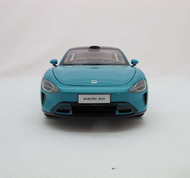 Xiaomi SU7 1:18 Die-cast Model Car | Aqua Blue | Zinc alloy, ABS, SAN and PVC - Image 3