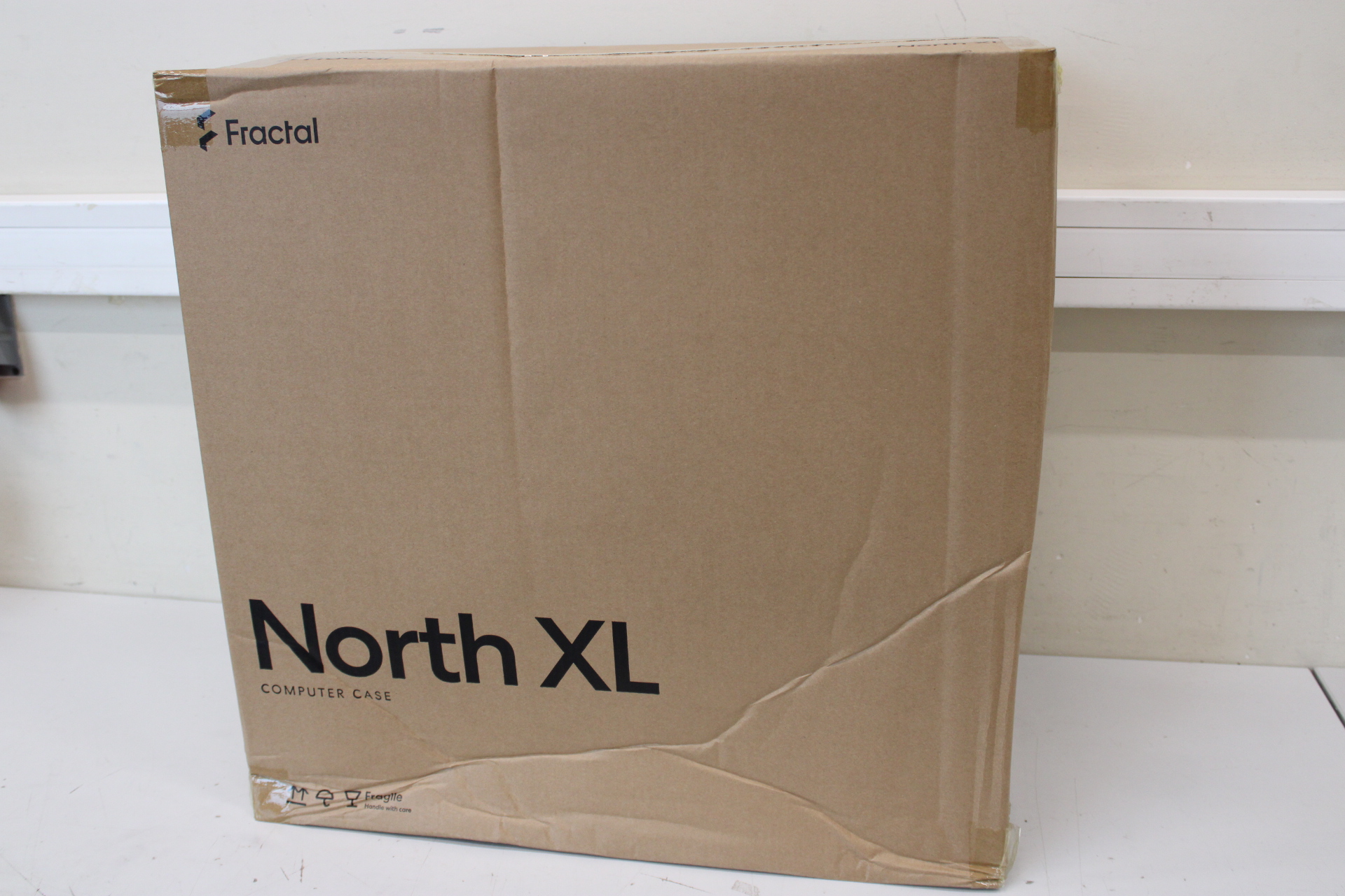 SALE OUT. Fractal Design North XL Chalk White TG Clear | SALE OUT. Fractal Design North XL | Mid-Tower | Chalk White TG Clear | DAMAGED PACKAGING