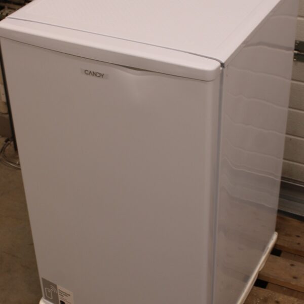 SALE OUT. Candy COT1S45EW Refrigerator, E, Free sanding, Height 84 cm, Fridge net 91 L, Freezer net 15 L, White | SALE OUT. Candy Refrigerator | COT1S45EW | Energy efficiency class E | Free standing | Larder | Height 84 cm | Fridge net capacity 91 L | Freezer net capacity 15 L | 39 dB | White | DAMAGED PACKAGING, DENT ON FRONT DOOR