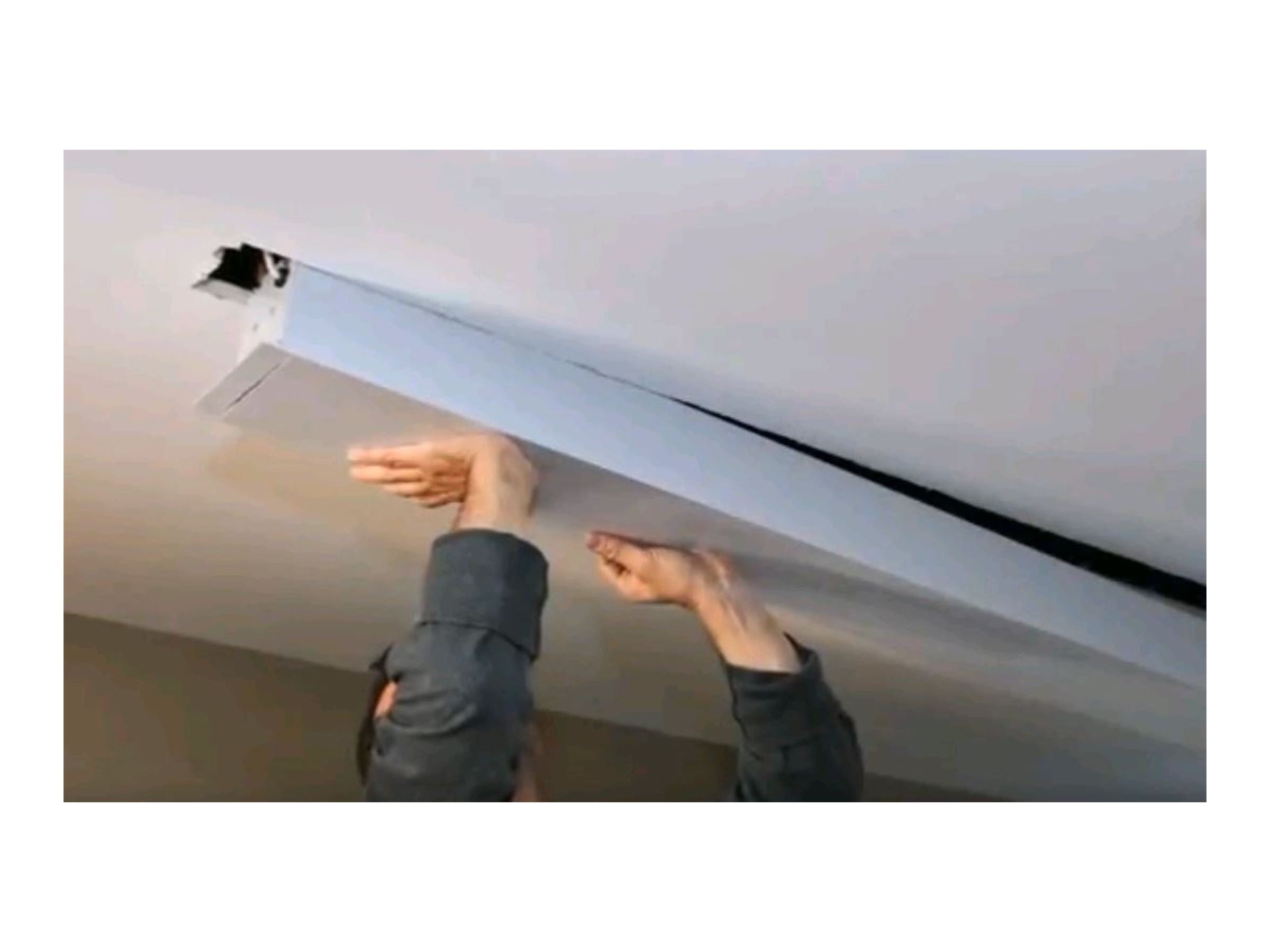 Elite Screens | Evanesce B Series | EB120HW2-E8 | Diagonal 120 " | 16:9 | Viewable screen width (W) 267 cm | White - Image 5