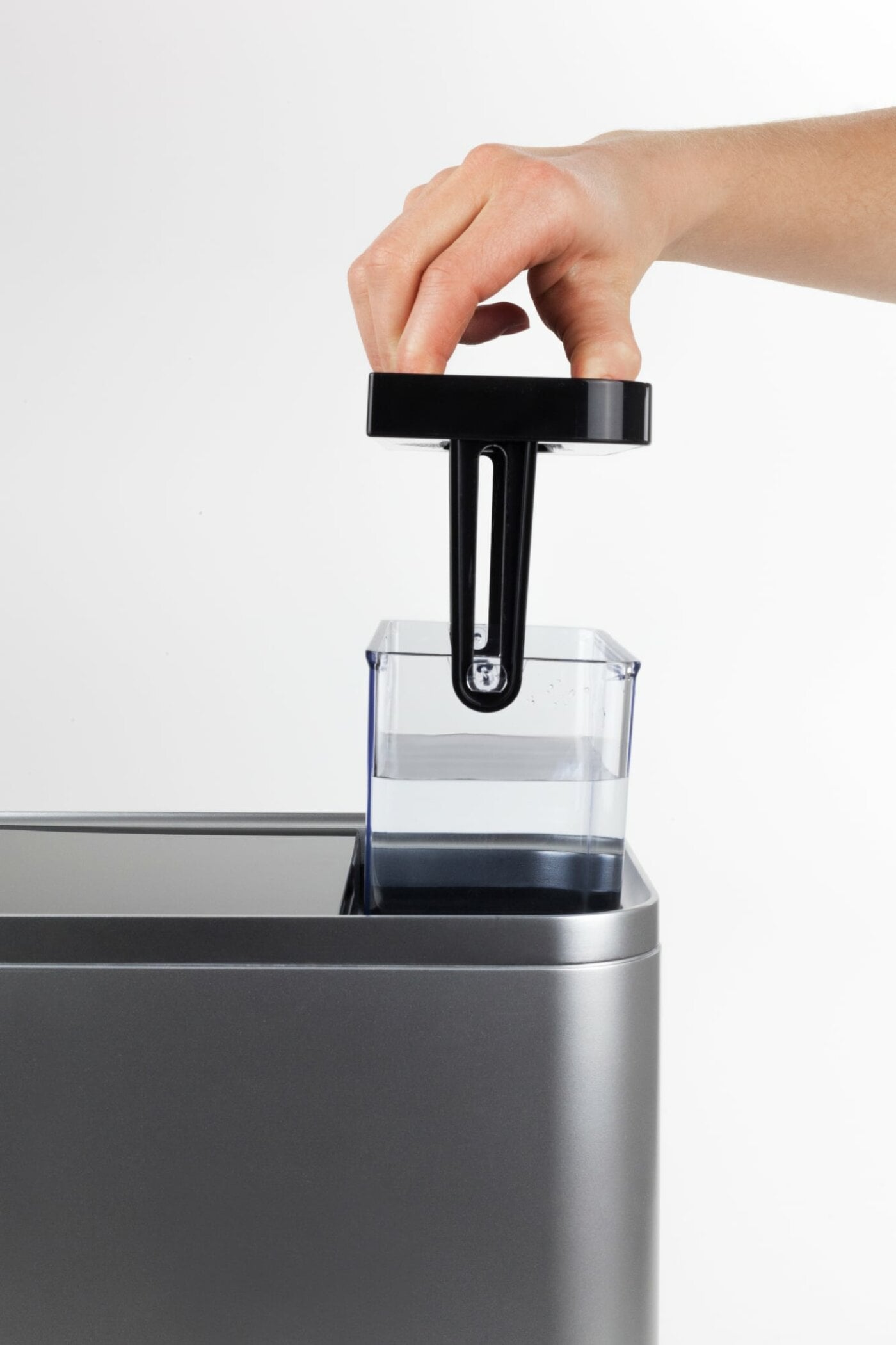 Caso | Coffee Machine | Café Crema Touch | Pump pressure 19 bar | Built-in milk frother | Automatic | 1470 W | Black/Stainless steel - Image 6