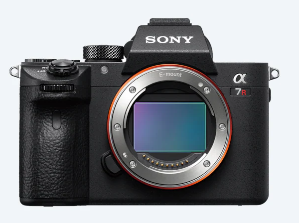 Sony ILCE-7RM3A A7R III with 35mm full-frame image sensor | Sony | Camera with 35mm full frame image sensor | ILCE-7RM3A Alpha 7R III | Mirrorless Camera body | 42.4 MP | ISO sensitivity (max) 102400 | Display diagonal 3.0 " | Video recording | Wi-Fi | Fast Hybrid AF | Magnification 0.78 x | Viewfinder | 35 mm full frame (35.9 x 24.0 mm), Exmor R CMOS sensor | Black