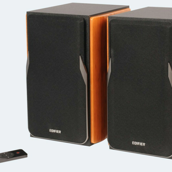 Edifier | Professional Bookshelf Speakers | R1380T