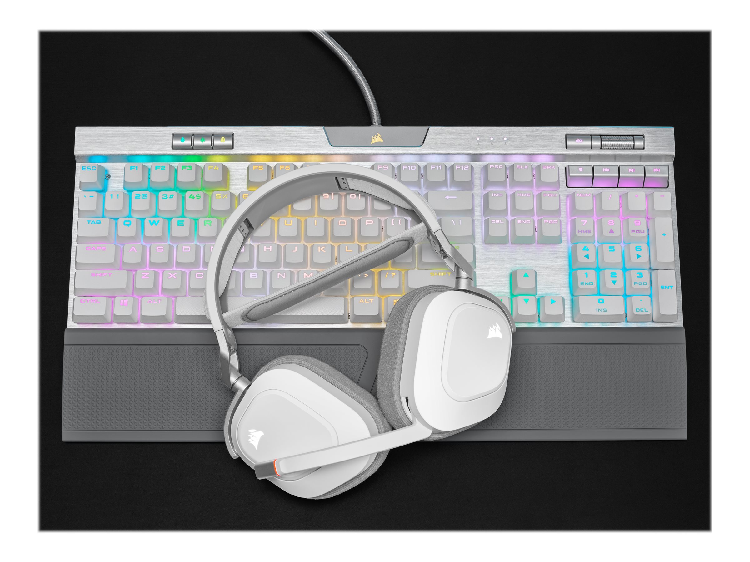 Corsair | Gaming Headset | HS80 RGB | Wireless | Over-Ear | Wireless - Image 16