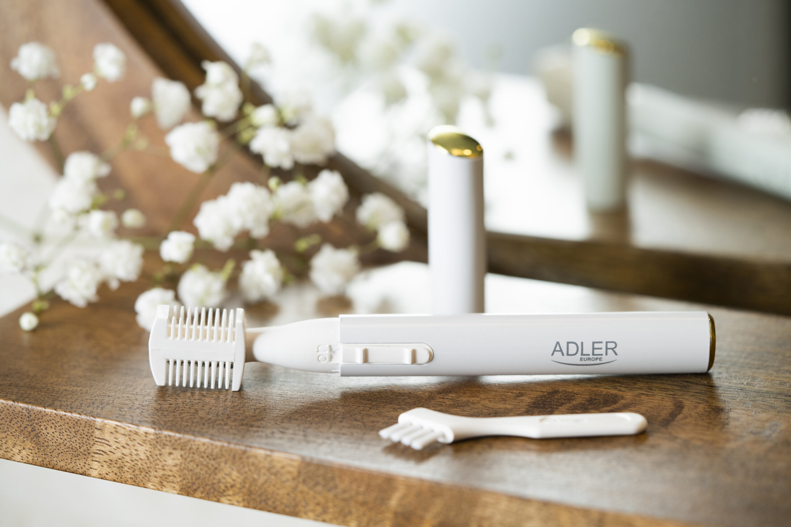 Adler | Eyebrow Trimmer | AD 2934w | Eyebrow Trimmer | Pearl White - Image 6