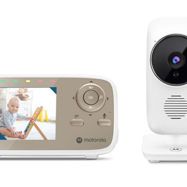 Motorola | Video Baby Monitor | VM483 2.8" | 2.8" LCD colour display with 480 x 272px resolution; 2.4 GHz FHSS Wireless technology for in-home viewing;  2.8" LCD colour display with 480 x 272px resolution 2.4 GHz FHSS Wireless technology for in-home viewing 2,000 mAh rechargeable battery with 5 hours playtime; Digital zoom x 2; Infrared night vision; Sound level indicator | White/Gold