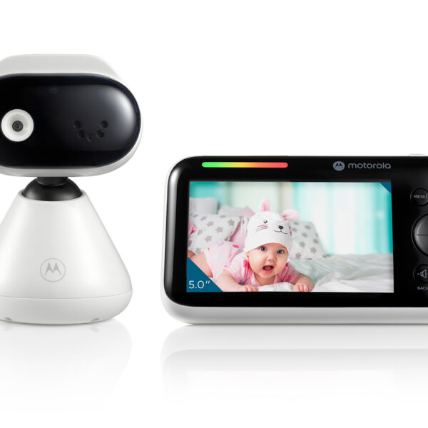 Motorola | Video Baby Monitor | PIP1500 5.0" | 5.0" color display with 480 x 272px resolution; 5.0" color display with 480 x 272px resolution; Digital zoom; Secure and private connection; LED sound level indicator; Two-way talk; Room temperature monitoring; Infrared night vision; High sensitivity microphone; Rechargeable parent unit; 5 x Soothing lullabies; Wall Mount (using bracket provided) | White/Black