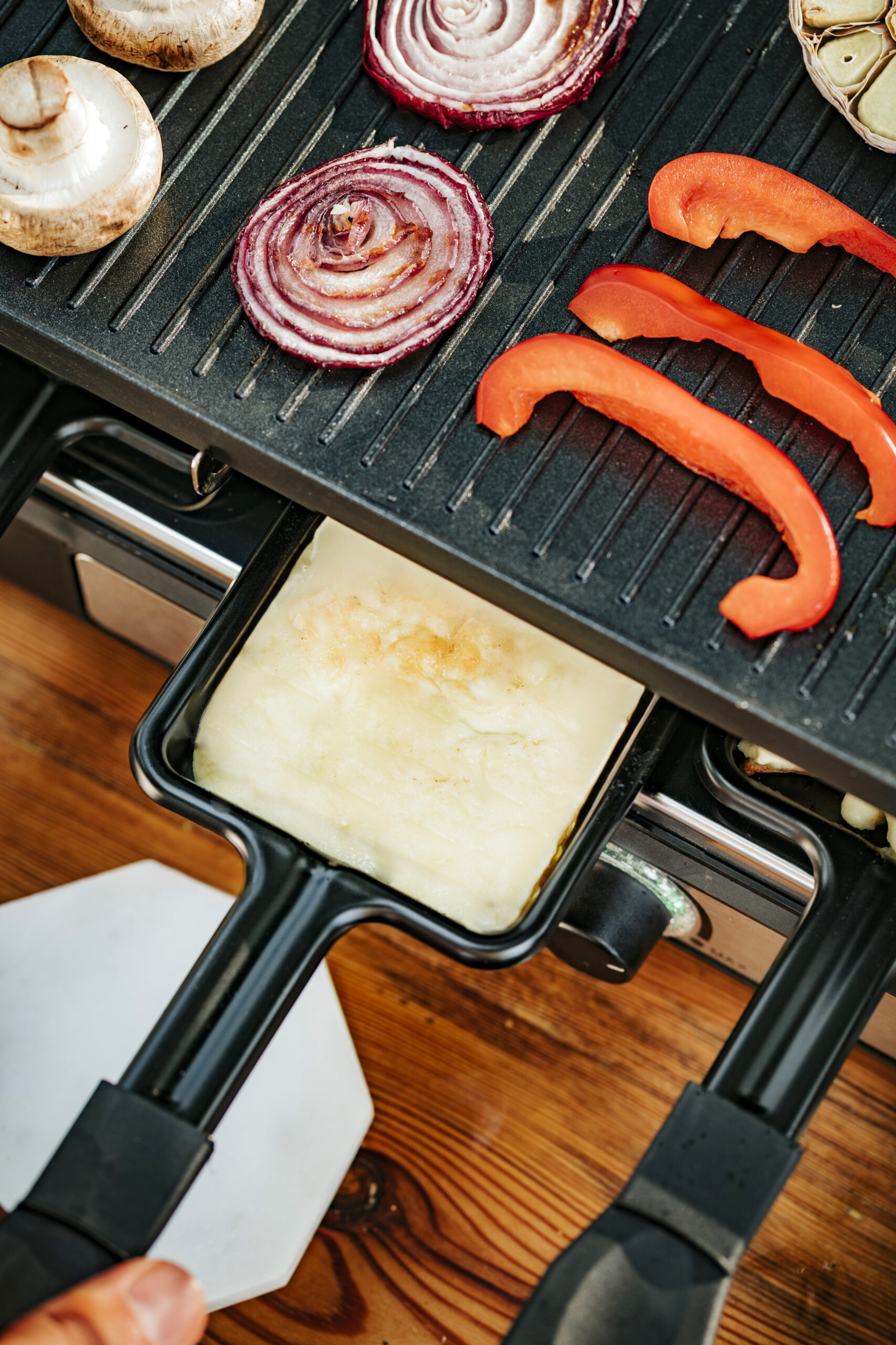 Adler | Raclette - electric grill | AD 6616 | Table | 1400 W | Black/Stainless steel - Image 11