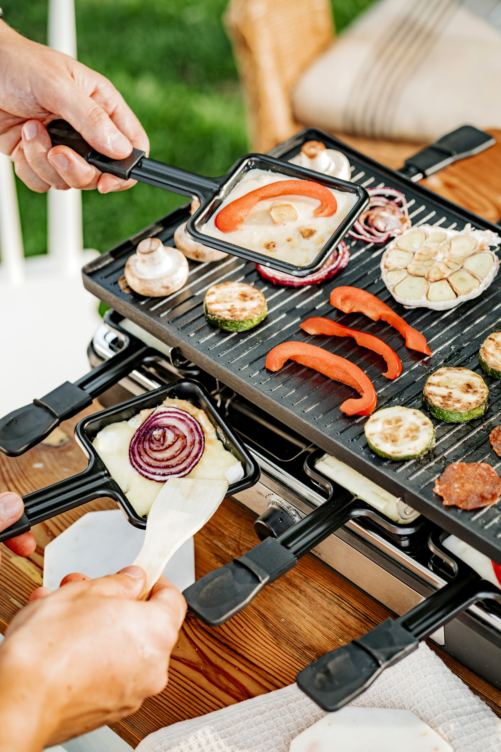 Adler | Raclette - electric grill | AD 6616 | Table | 1400 W | Black/Stainless steel - Image 12