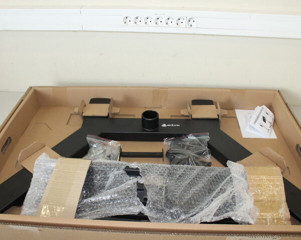 SALE OUT. | EDBAK | TR51c-B | Trolleys & Stands | 37-60 " | Maximum weight (capacity) 80 kg | USED AS DEMO | Black