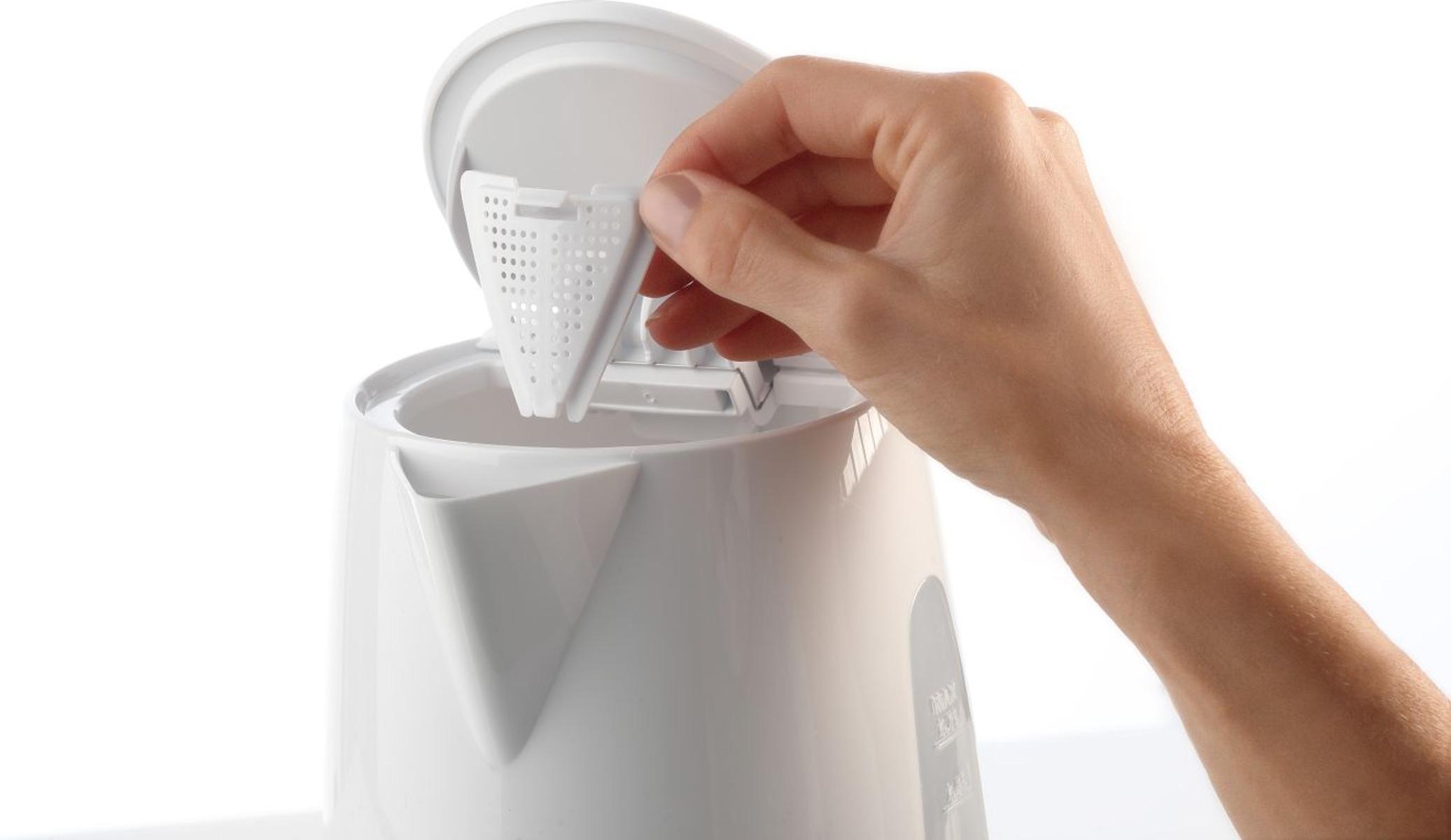Gorenje | Kettle | K17WE | Electric | 2200 W | 1.7 L | Plastic/Metal | 360° rotational base | White - Image 5