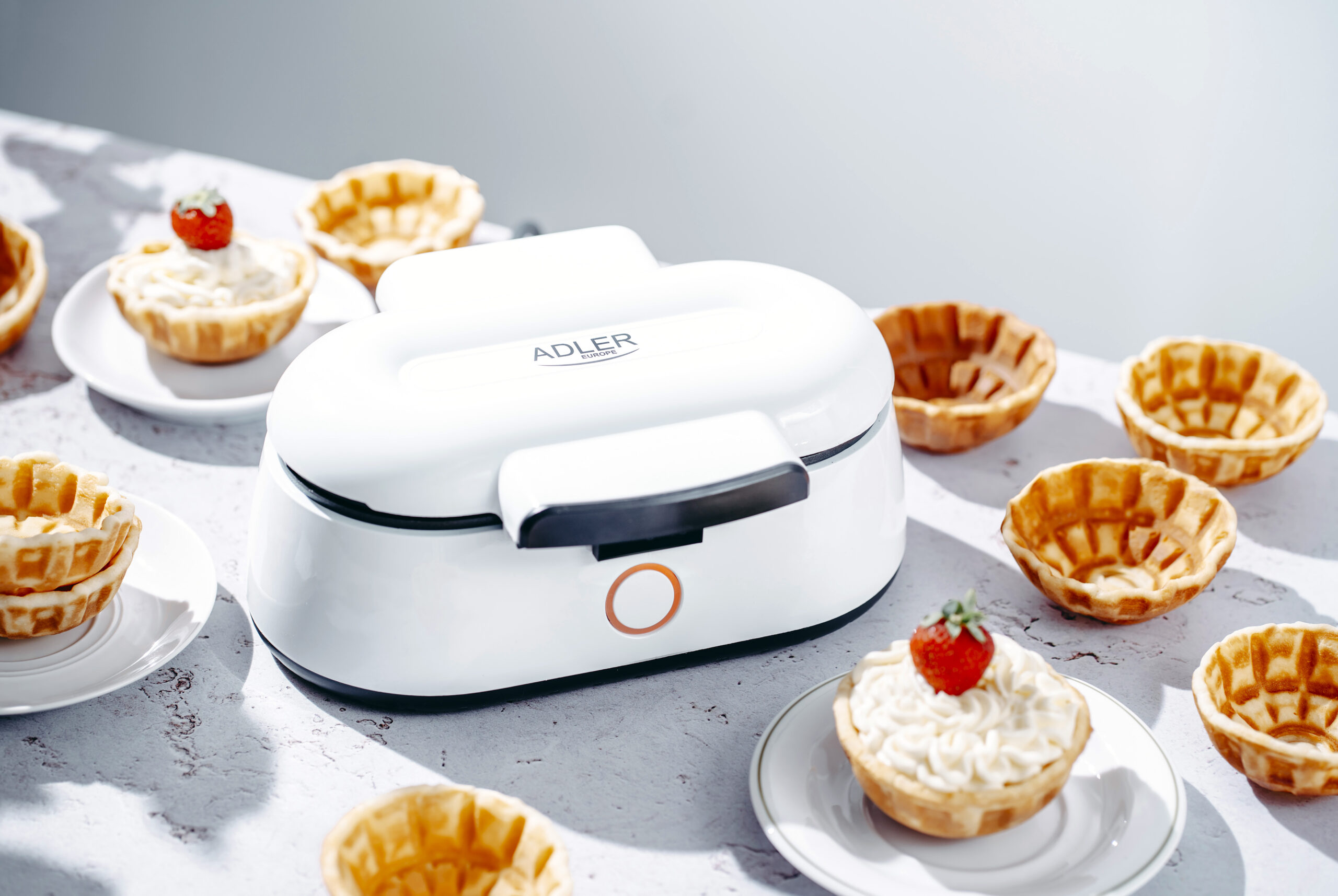 Adler | Waffle Bowl Maker | AD 3062 | 1000 W | Number of pastry 2 | Bowl | White - Image 7