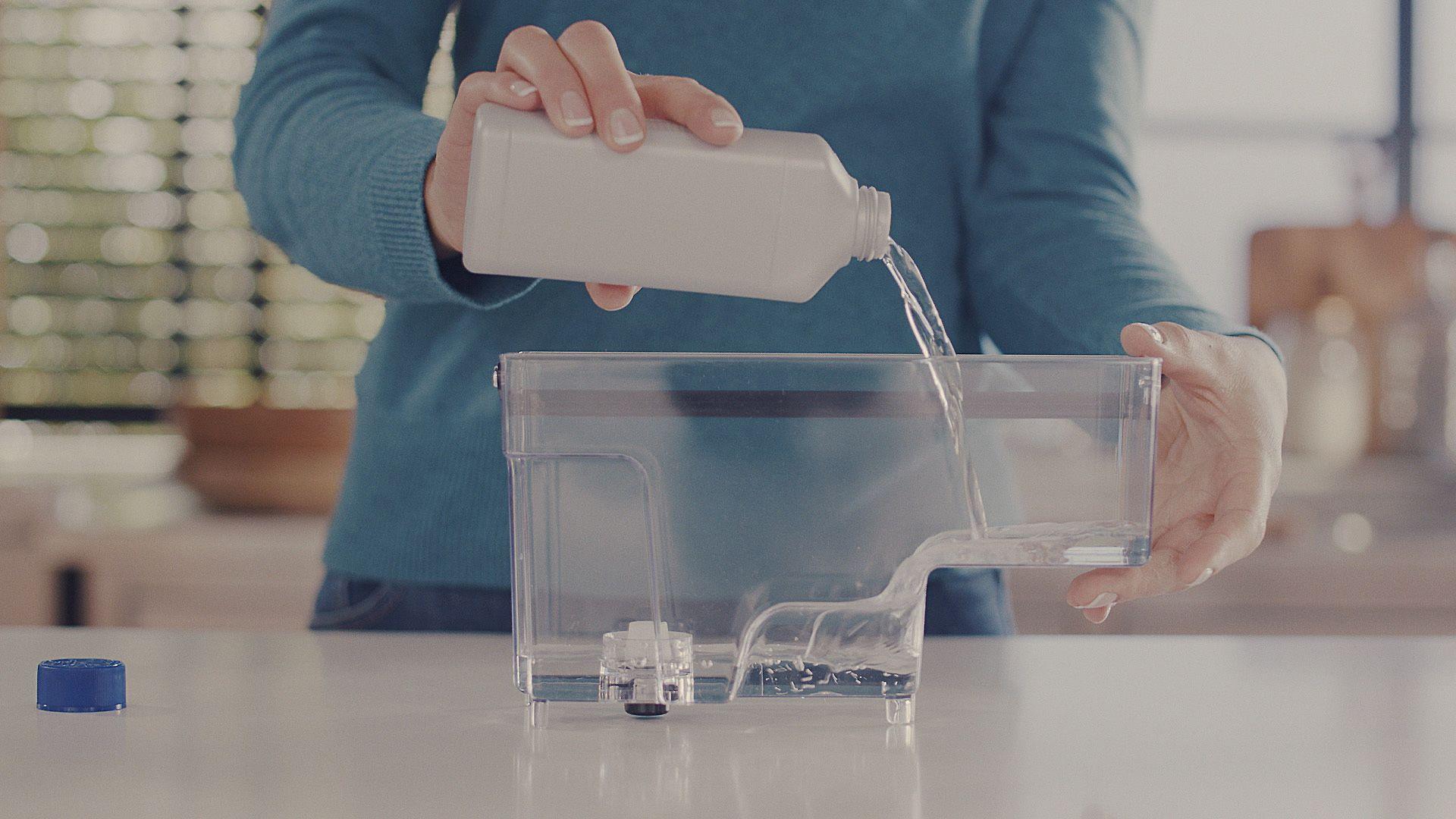 Philips | Espresso machine descaler | CA6700/22 Saeco | 2x250 ml - Image 3