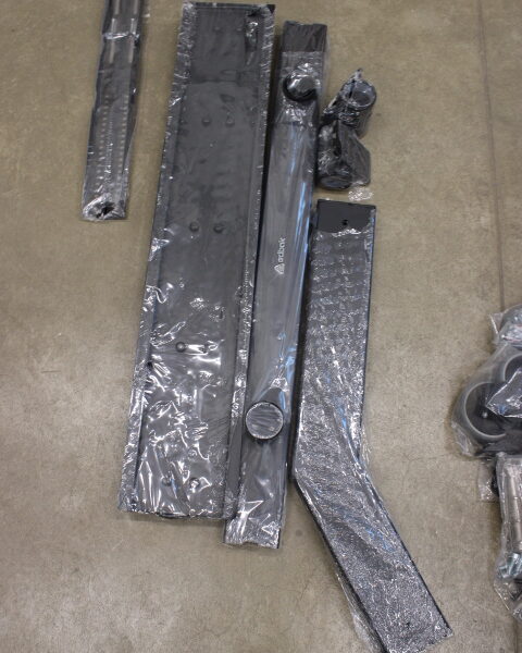 SALE OUT. | SALE OUT. EDBAK | TR18 | Trolleys & Stands | 60-98 " | Maximum weight (capacity) 80 kg | DAMAGED PACKAGING, SCARTCHED | Black