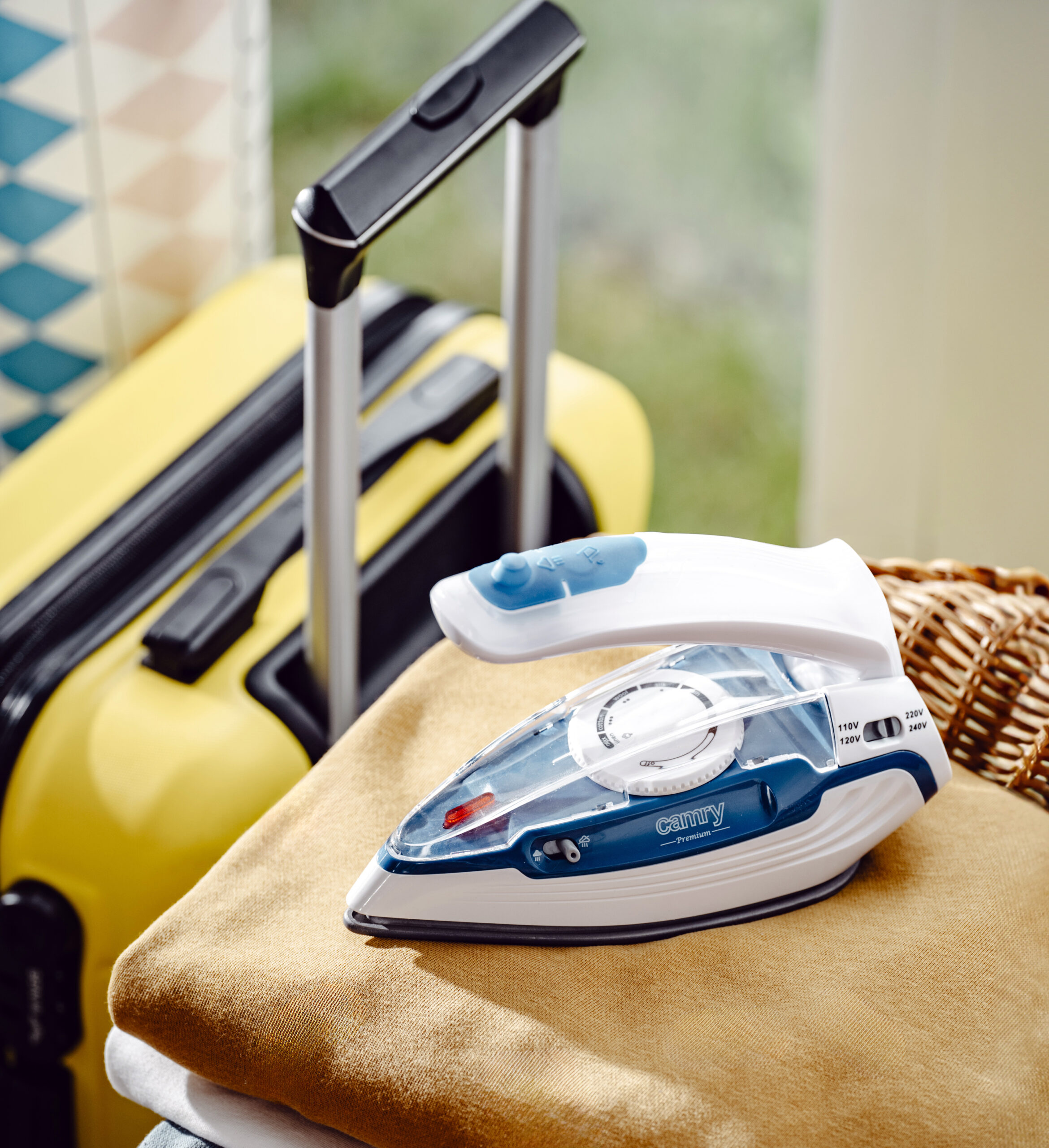 Camry CR 5040 | Steam travel iron | 1600 W | Water tank capacity 80 ml | Continuous steam 10 g/min | Steam boost performance 50 g/min | Blue/White - Image 11