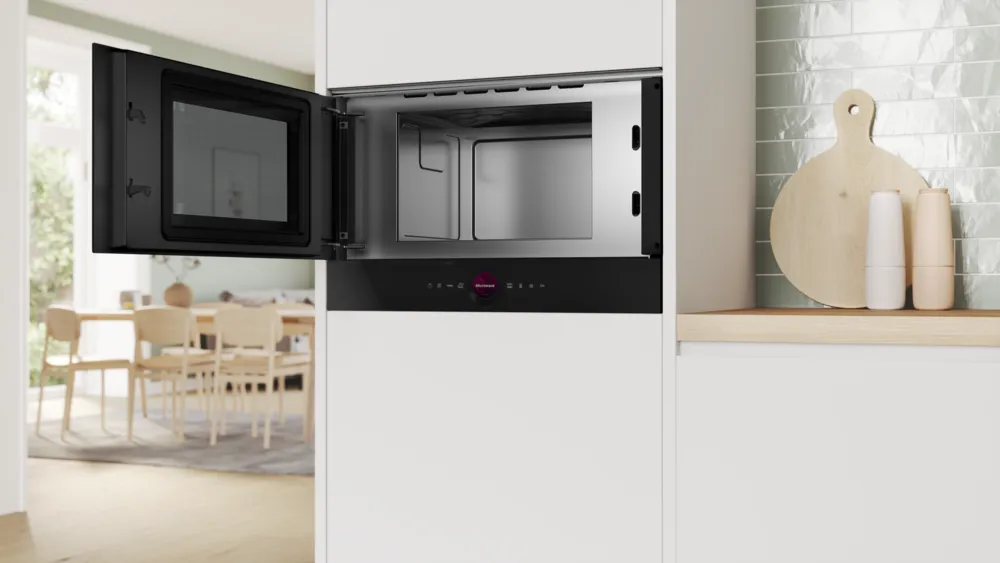 Bosch | Microwave Oven | BFL7221B1 | Built-in | 21 L | 900 W | Black - Image 3