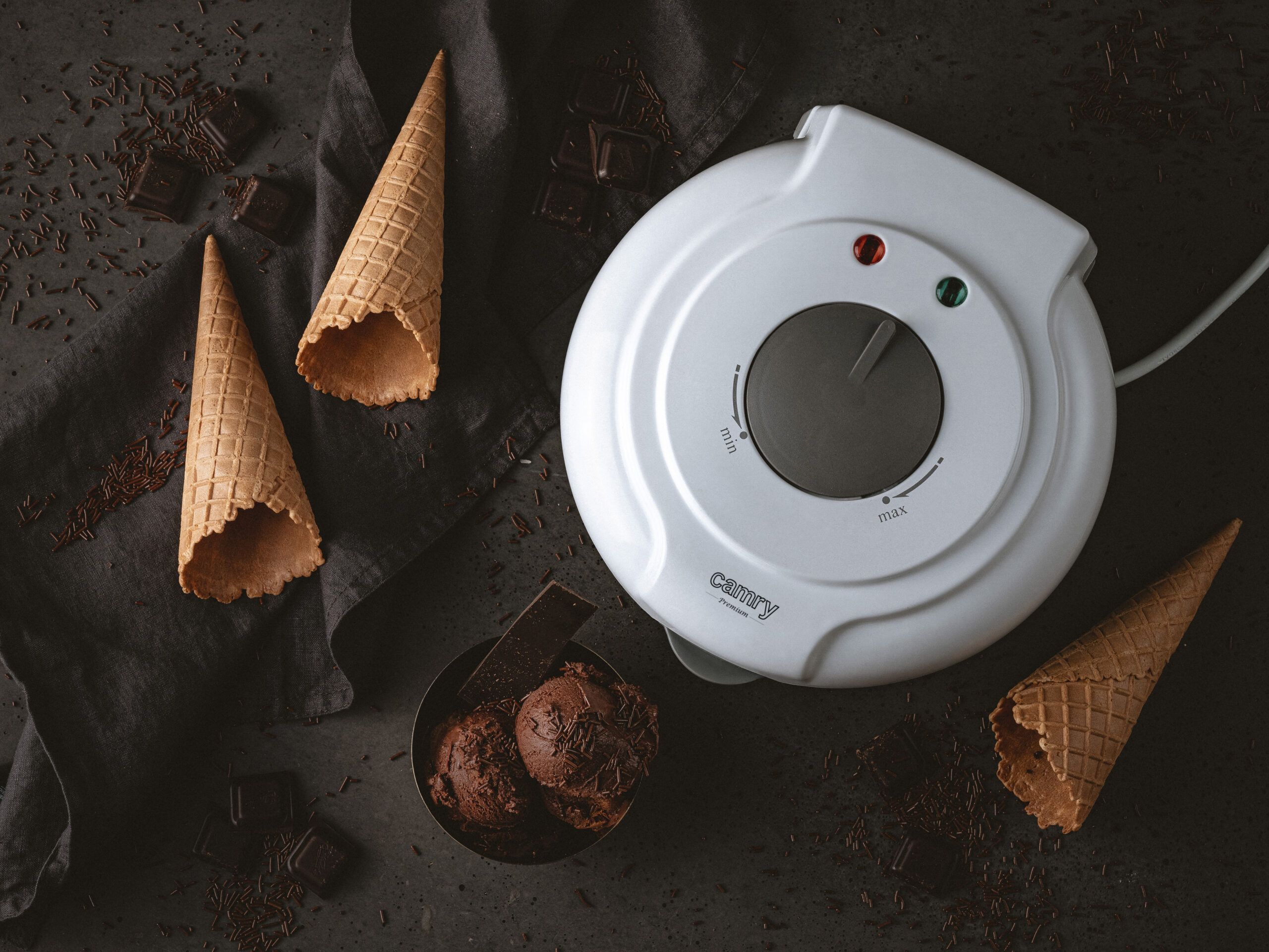 Camry Waffle maker/cone maker | CR 3082 | 750 W | Number of pastry 1 | Waffle | White - Image 8