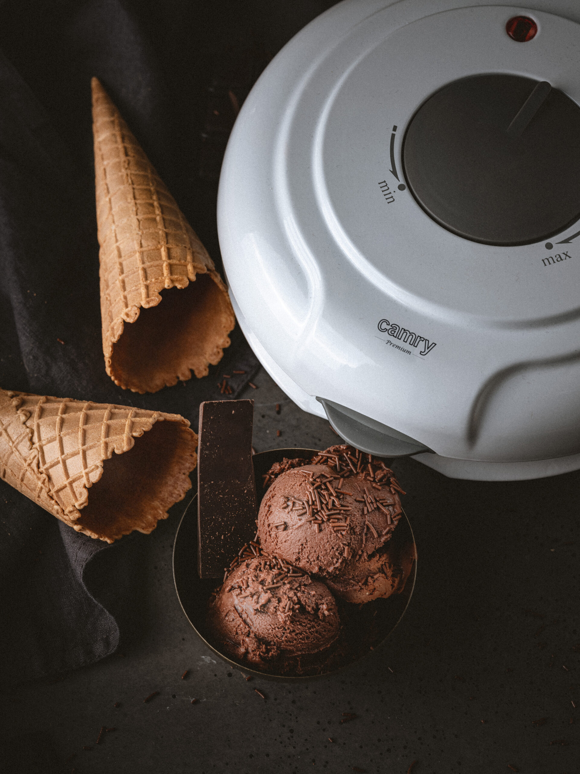 Camry Waffle maker/cone maker | CR 3082 | 750 W | Number of pastry 1 | Waffle | White - Image 9