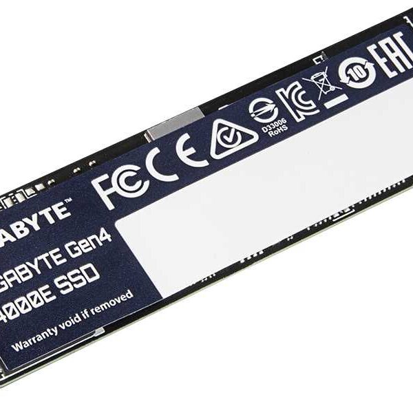 Gigabyte G440E1TB | 1000 GB | Solid-state drive interface PCI-Express 4.0 x4, NVMe 1.4 | Read speed 4000 MB/s | Write speed 3900 MB/s
