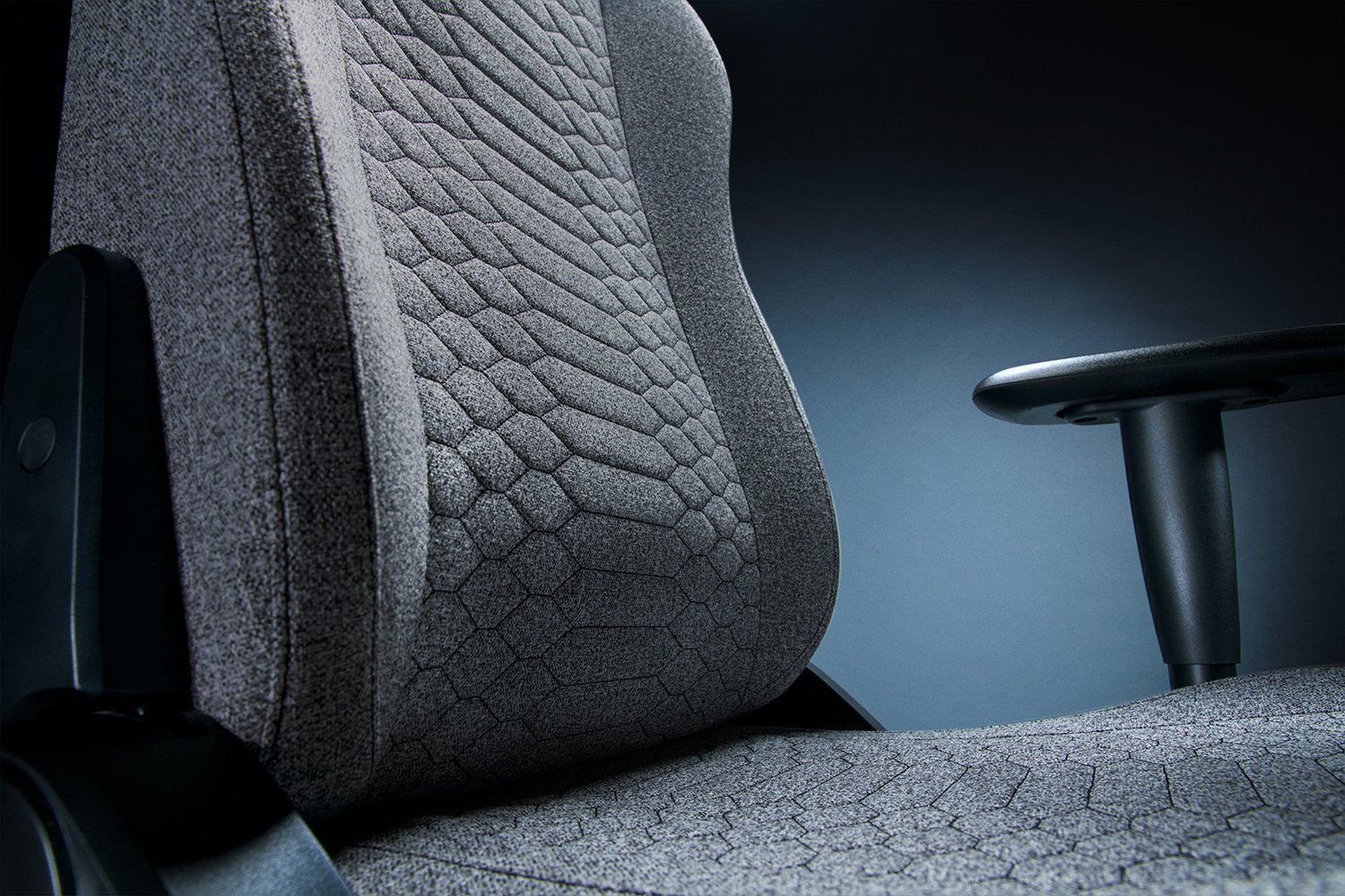 Razer Multi Layered Fabric/Steel | Gaming Chair | Iskur V2 X | Light Grey - Image 4