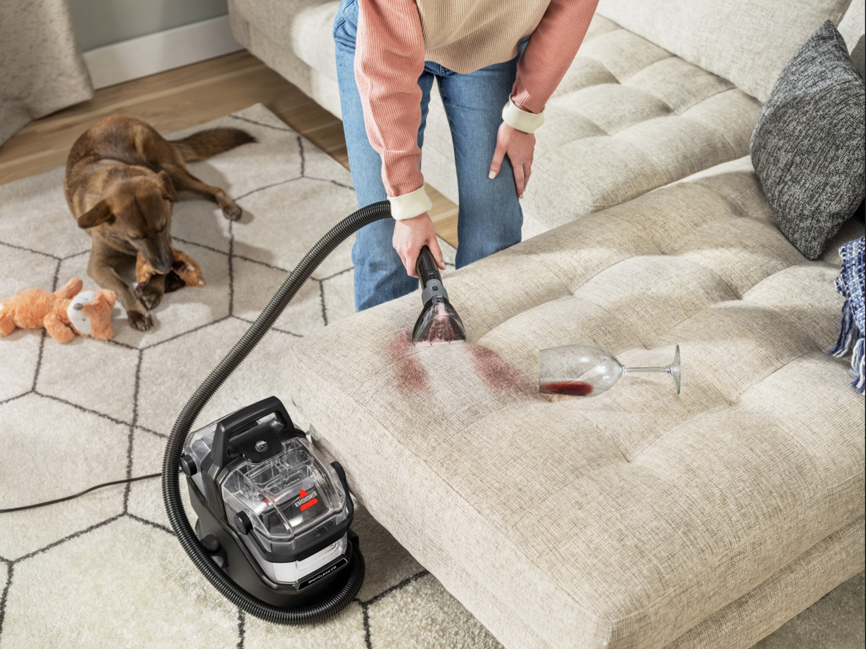 Bissell | Portable Carpet and Upholstery Cleaner | SpotClean C9 Pro | Corded operating | Washing function | 400 W - Image 4