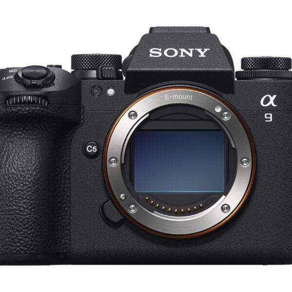 Sony Mirrorless Digital Camera Body | Alpha A9 III ILCE-9M3B | Mirrorless Camera body | 24.6 MP | ISO sensitivity (max) 25600 | Video recording | Wi-Fi | Fast Hybrid AF | Magnification 0.90 x | Viewfinder | 35mm full-frame (35.6 x 23.8mm), Exmor RS CMOS sensor | Black