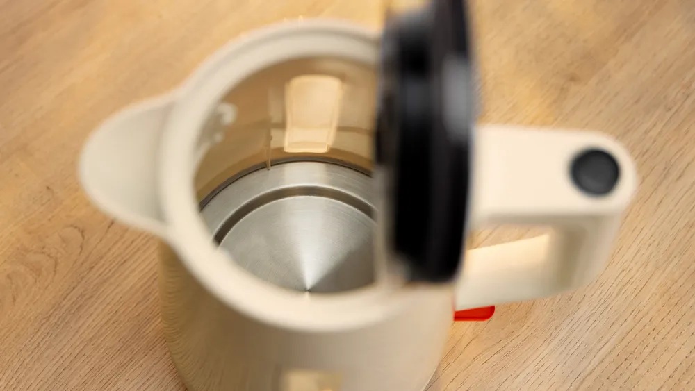 Bosch Kettle | TWK1M127 | Electric | 2400 W | 1.7 L | Plastic | Creamy - Image 5