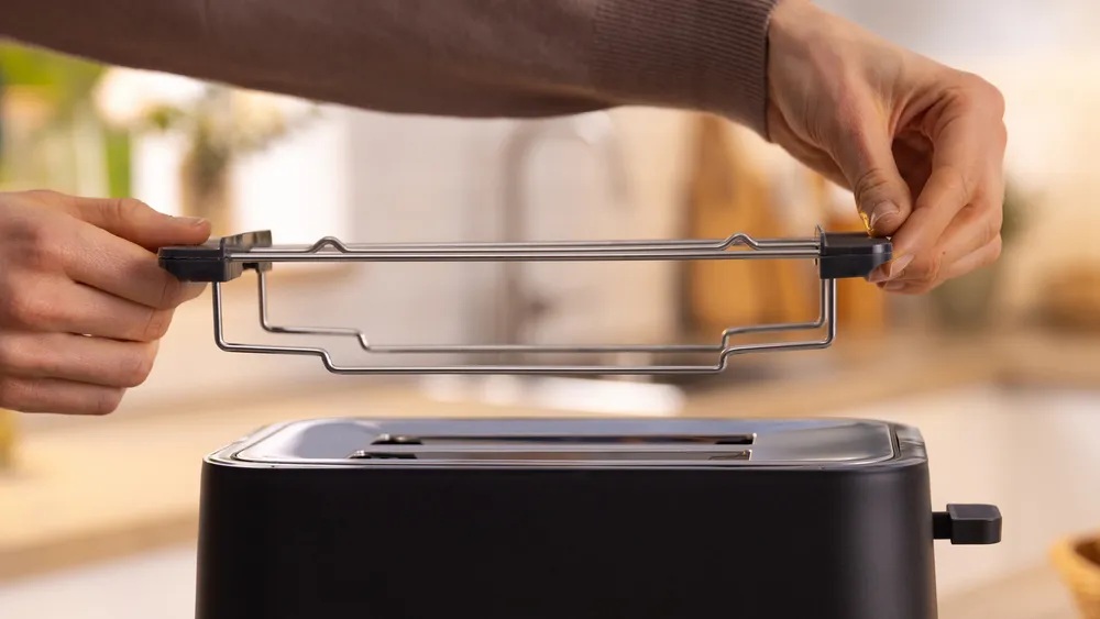 Bosch Compact Toaster | TAT3M123 MyMoment | Power 950 W | Number of slots 2 | Housing material Plastic | Black - Image 7