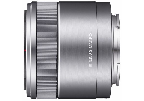 Sony | SEL-20F28 E 30mm F3.5 Macro | Sony